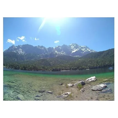 Partnachklamm Comfortable 펜션 *